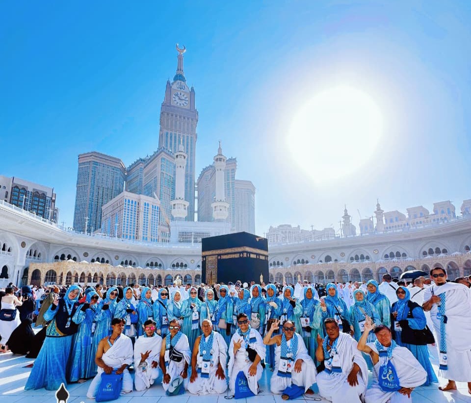 BUS 564 dep. 21 November 2025 Tour Leader Bunda Ella